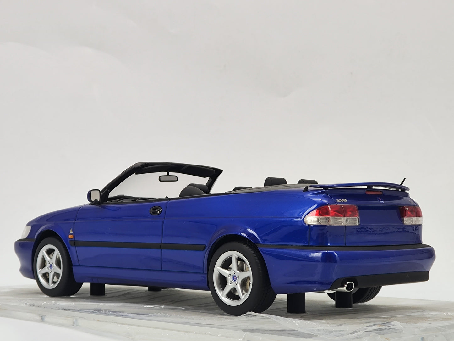 DNA 1/18 Saab 93 Convertible Blue Simulation Car Model