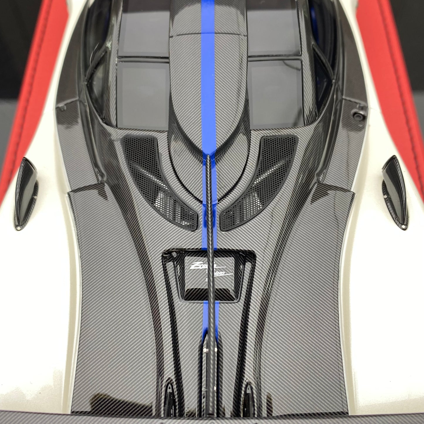 PEAKO 1/18 Pagani Zonda Riviera white limited edition car model ornament