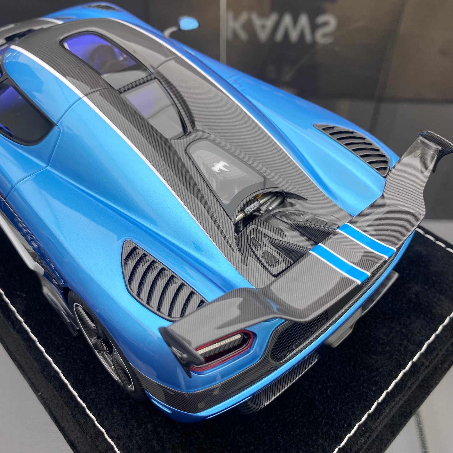 HH Model 1/18 Koenigsegg Agera RS Medusa Simulation Car Model Ornaments