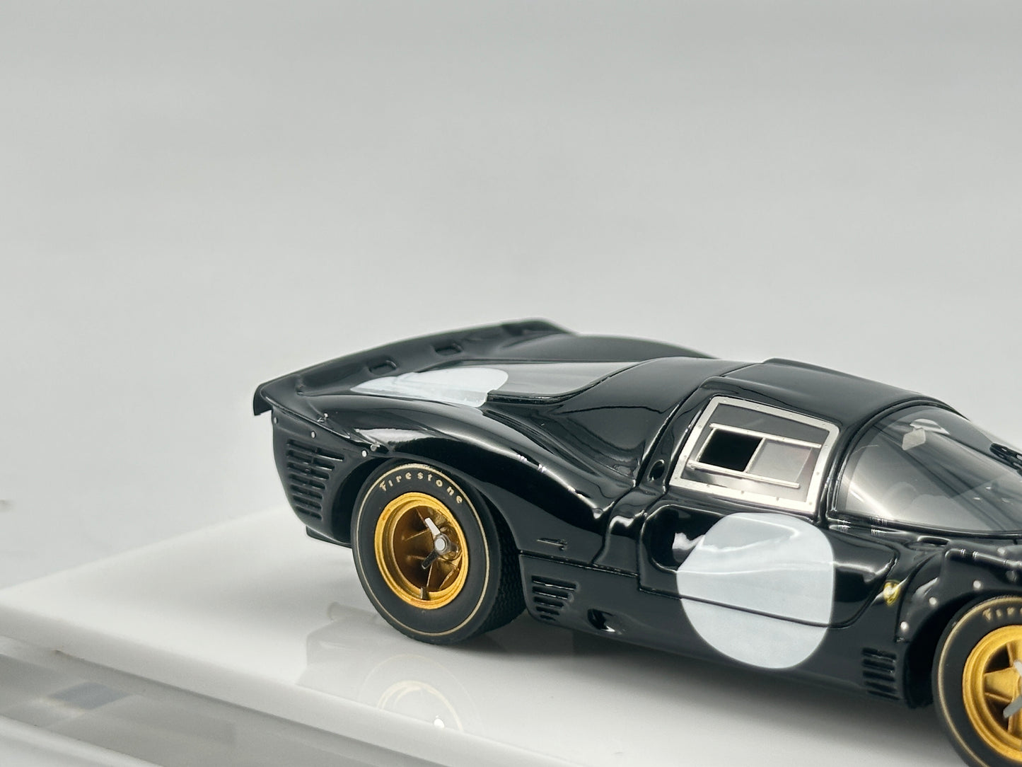 DMH 1/43 Ferrari 330 P4 Limited Edition Simulation Model Car