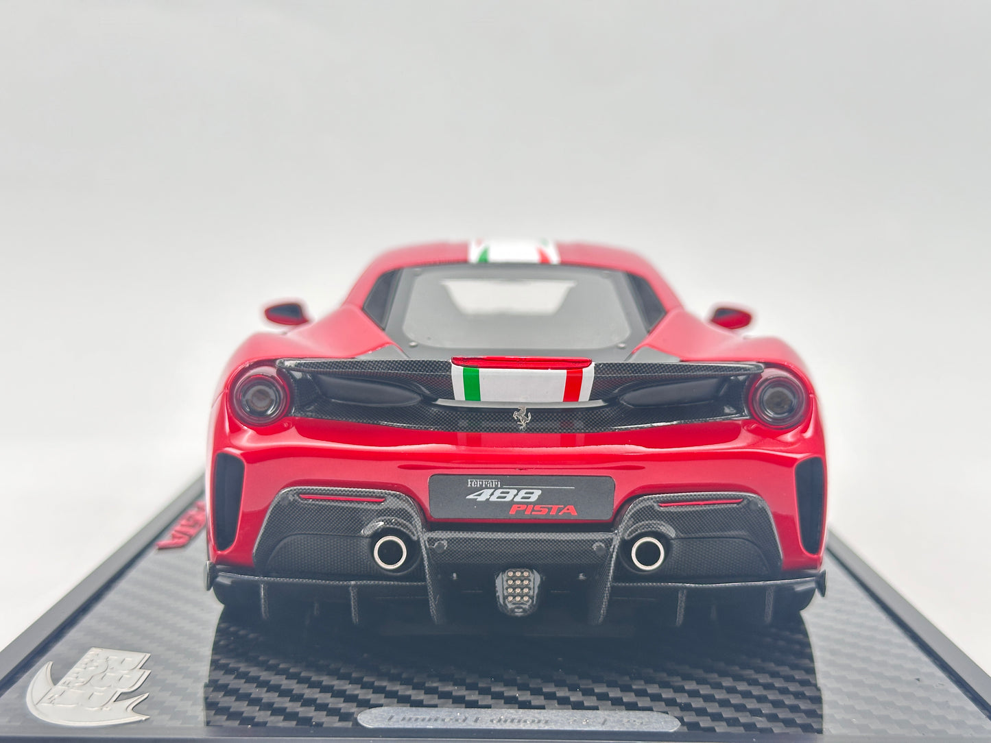 BBR 1/18 Ferrari 488 Pista Piloti 51# Standard Red Simulation Car Model
