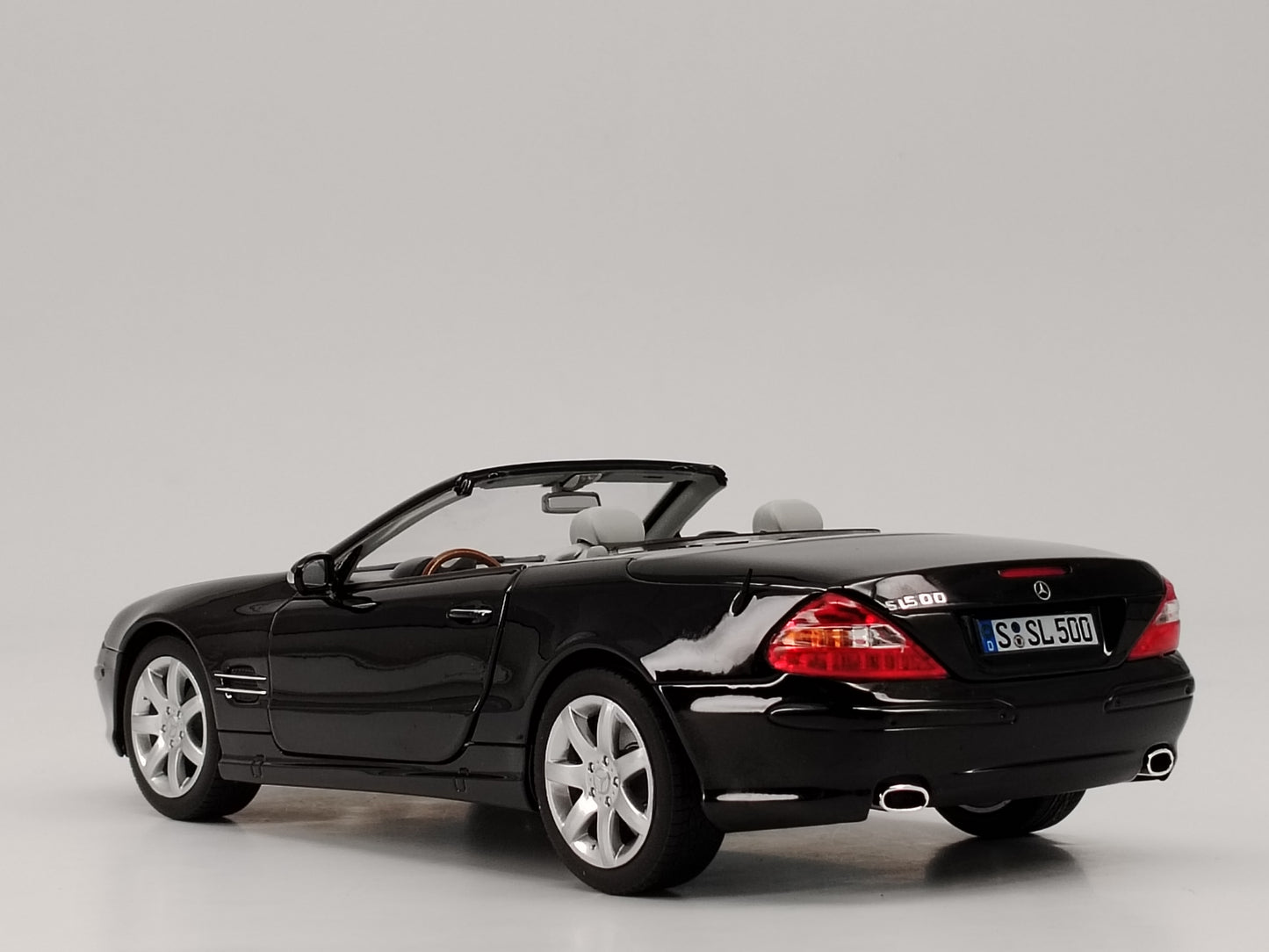 Norev 1/18 Mercedes SL 500 2003 black alloy car model ornaments birthday gift