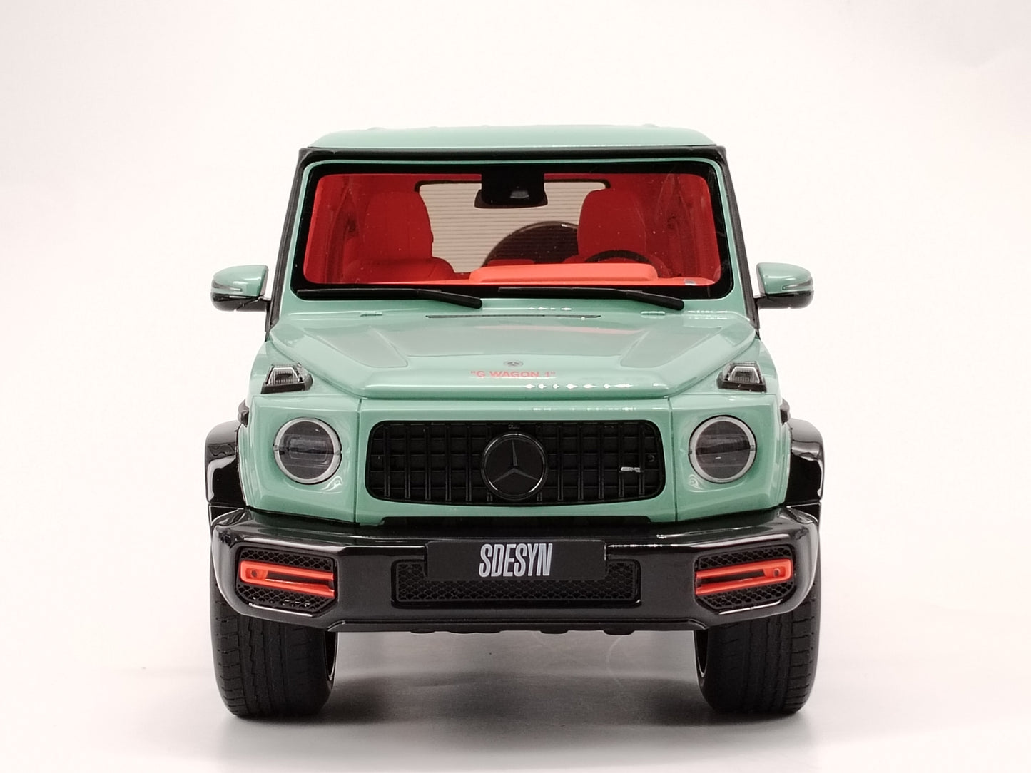 GT Spirit 1/18 Mercedes-Benz G63 OW Designer Green Orange Paint Limited Edition Simulation Model Car
