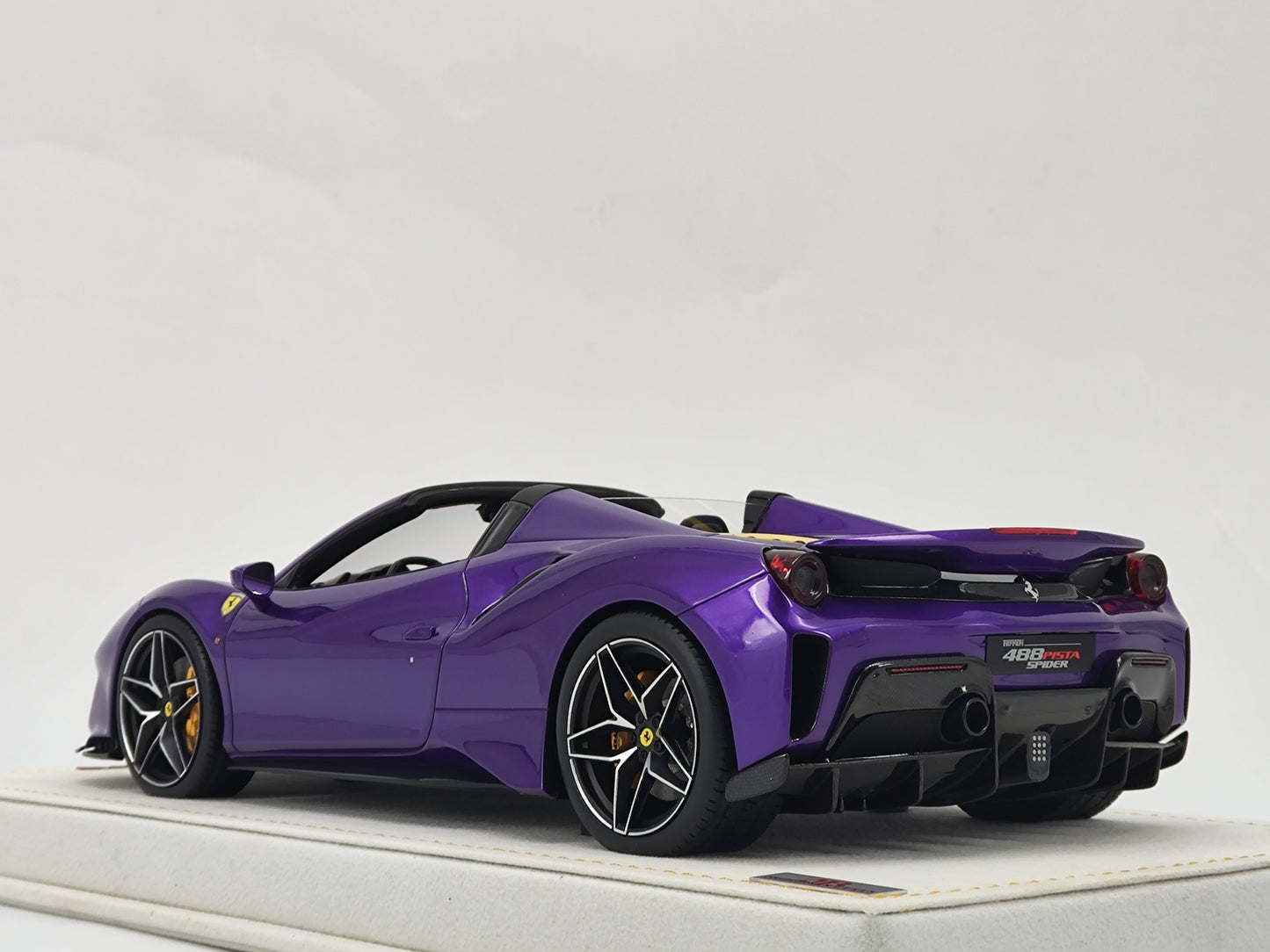 MR 1/18 Ferrari 488pista Convertible Special Edition Purple Car Model