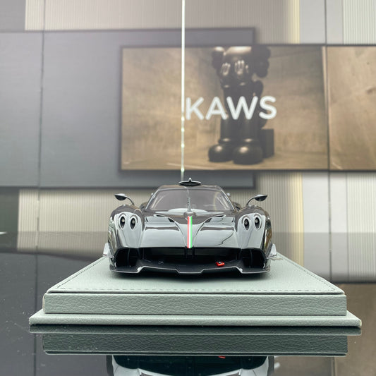 BBR 1/18 Pagani Huayra R gloss black/Italian flag limited edition car model