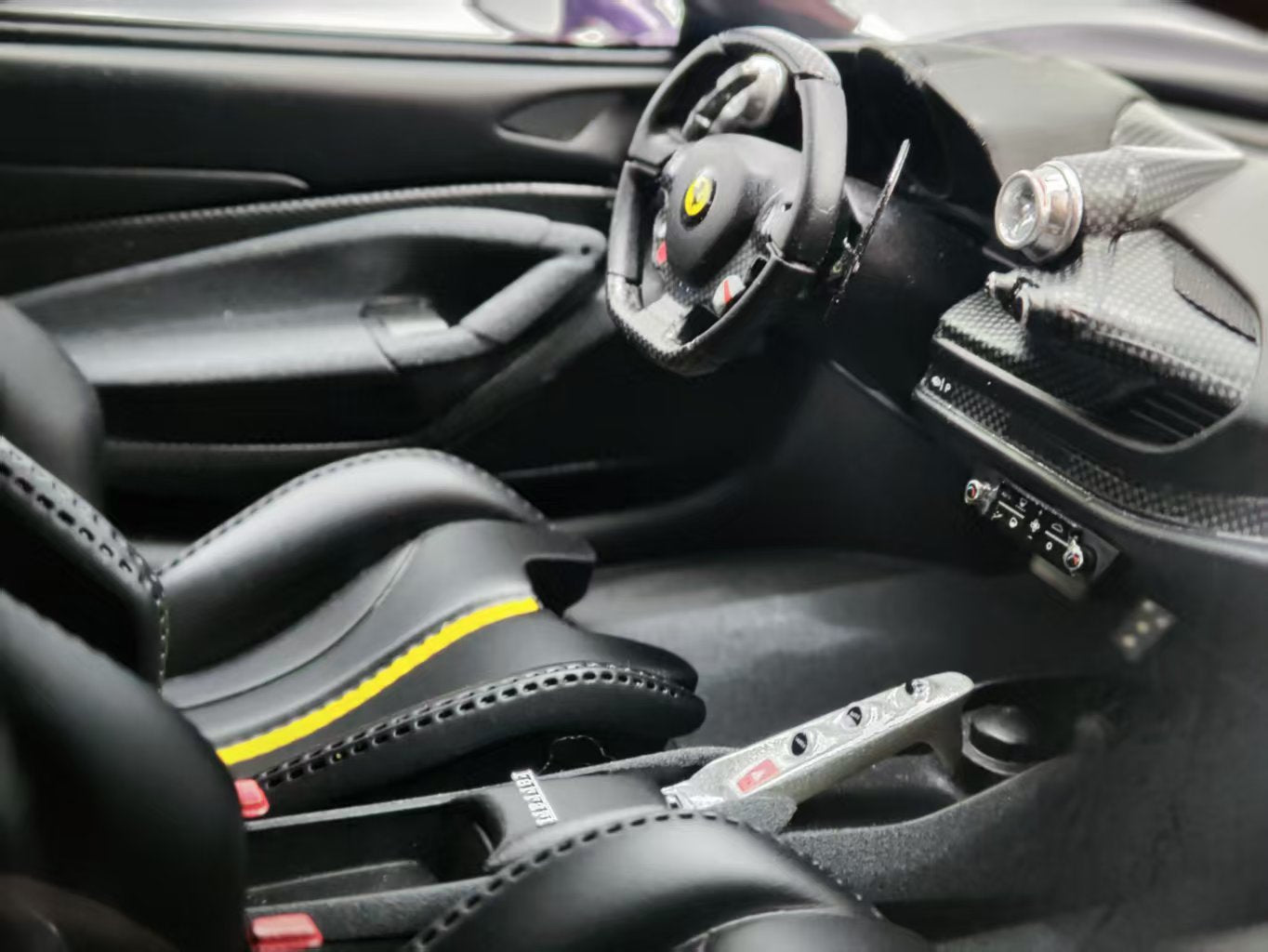 BBR 1/18 Ferrari F8 Hong Kong Purple Limited Edition Car Model