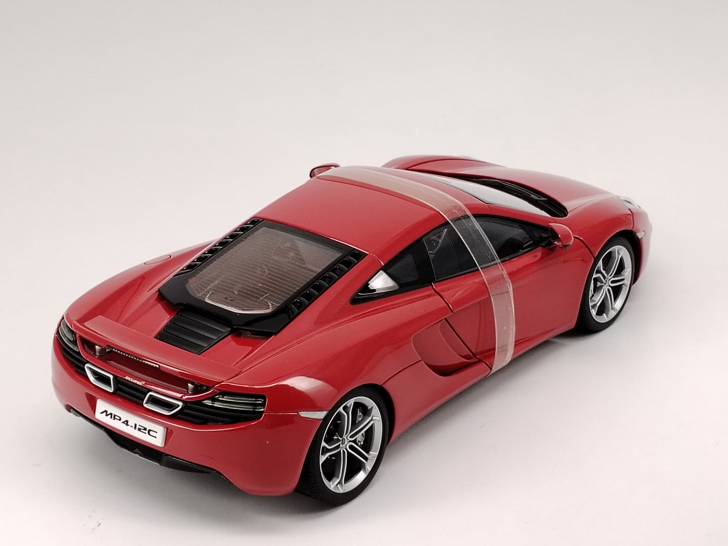 AUTO Art 1/18 McLaren 12C red AA219 out of print car model!