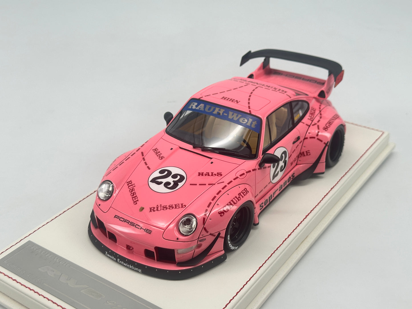DG 1/18 Porsche RWB Pink Pig Limited Edition Simulation Model Car