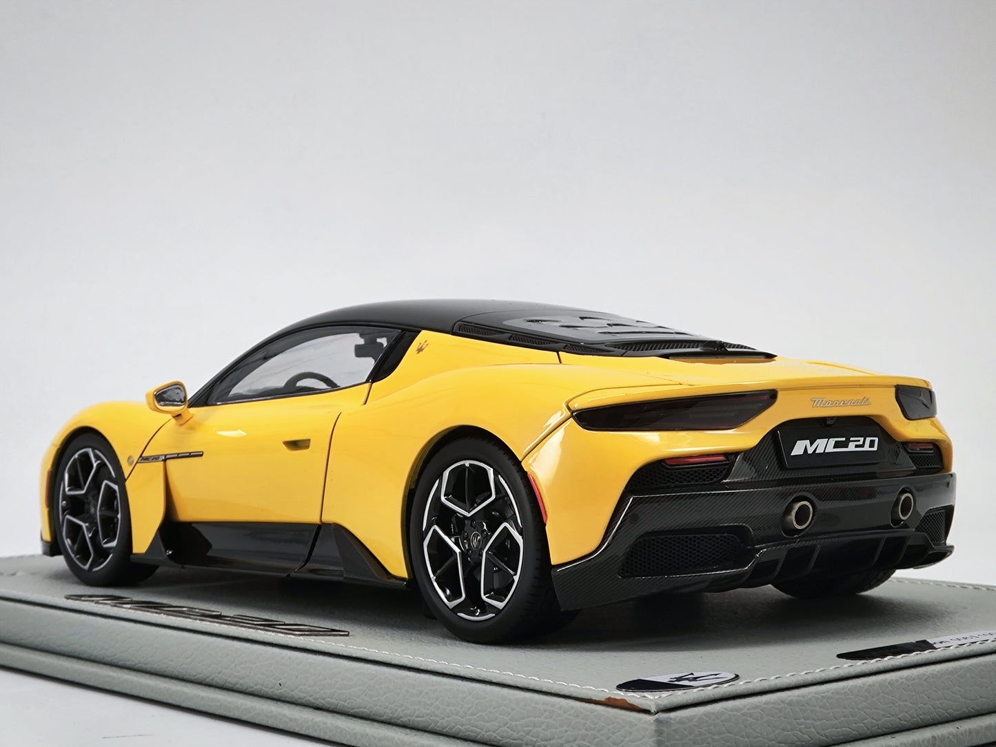BBR 1/18 Maserati MC20 Yellow Alloy Car Model