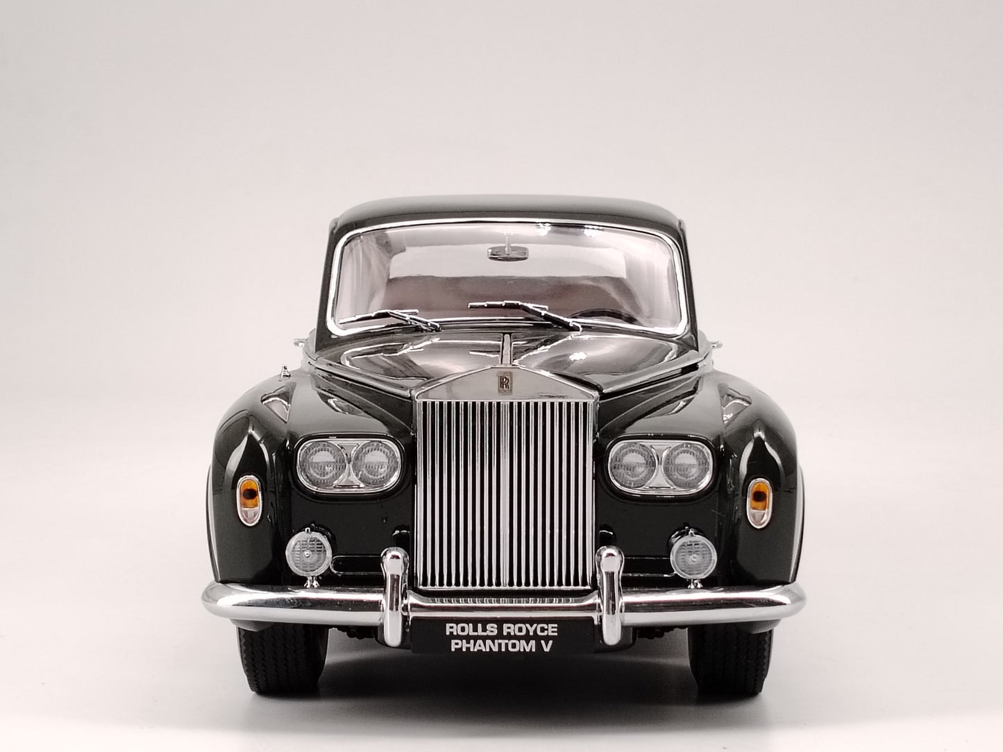 Paragon 1/18 Rolls-Royce Phantom 5th Generation Alloy Car Model Ornaments Birthday Gift