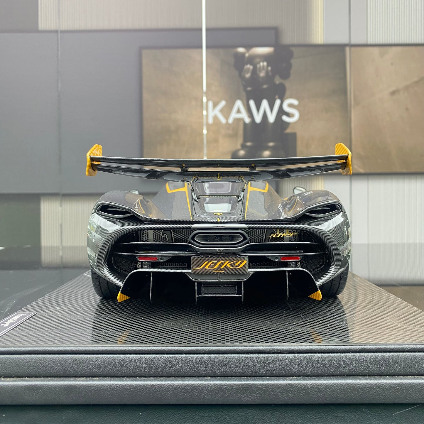 FRONTIART 1/12 Koenigsegg Jesko resin-sealed simulation car model
