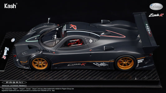 Kash Model 1/18 Pagani
Zonda R Carbon Fiber
Matt Black Limited
599pcs KPZR001