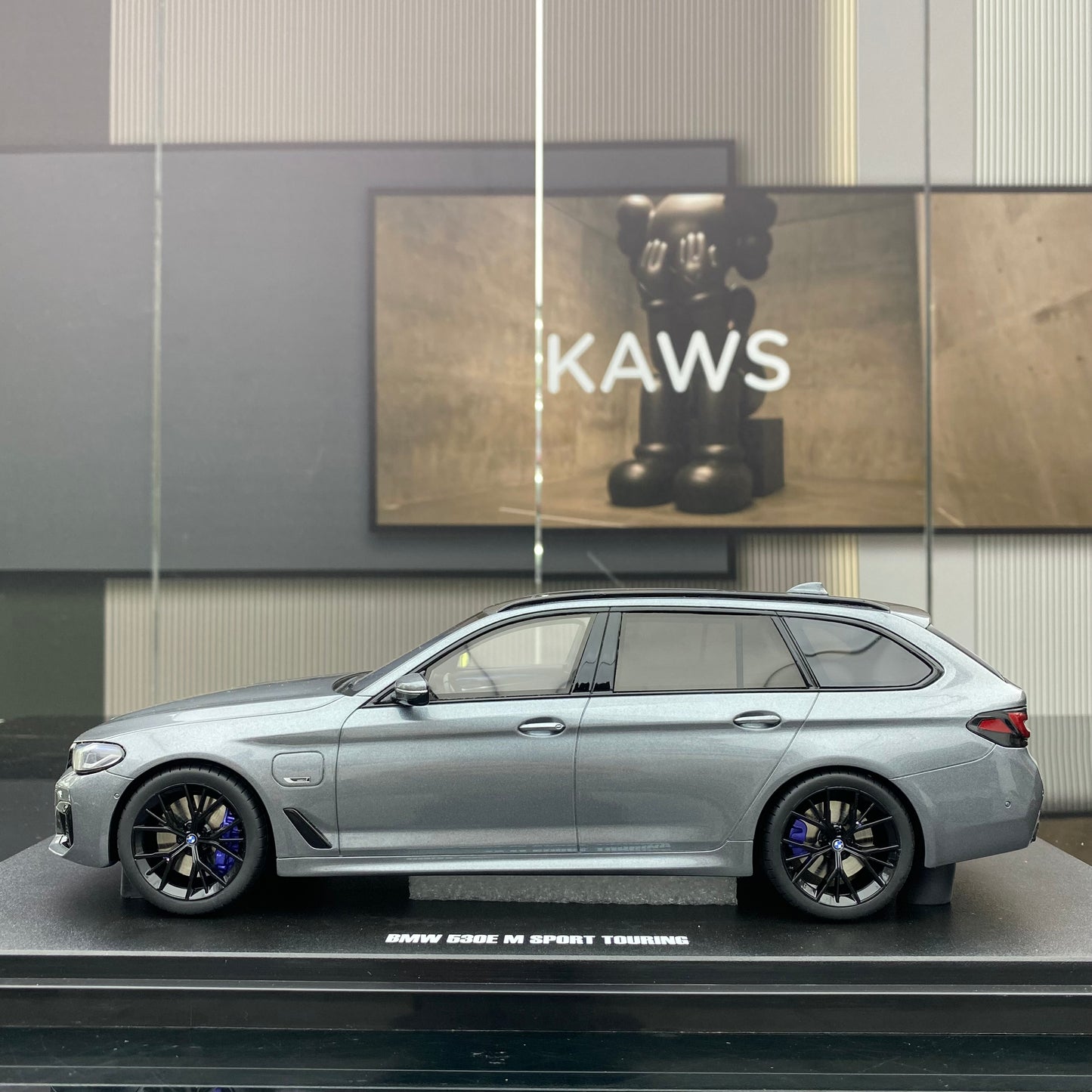 GT Spirit 1/18 BMW 540E Simulation Car Model GT485