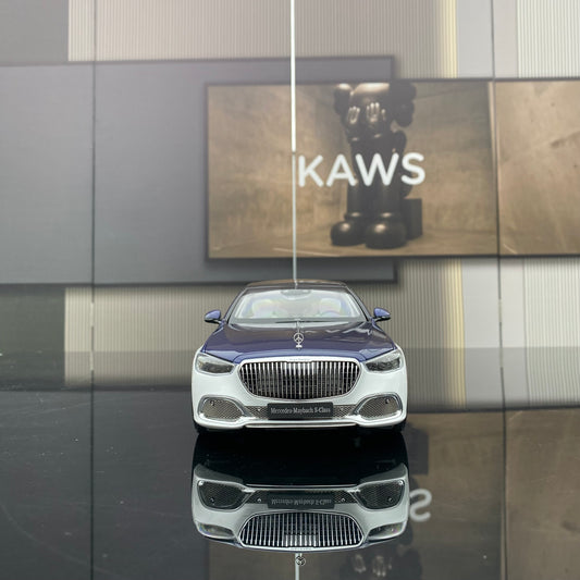 Almost real 1:18 Mercedes-Benz Maybach S680 new S-class alloy car model ornaments