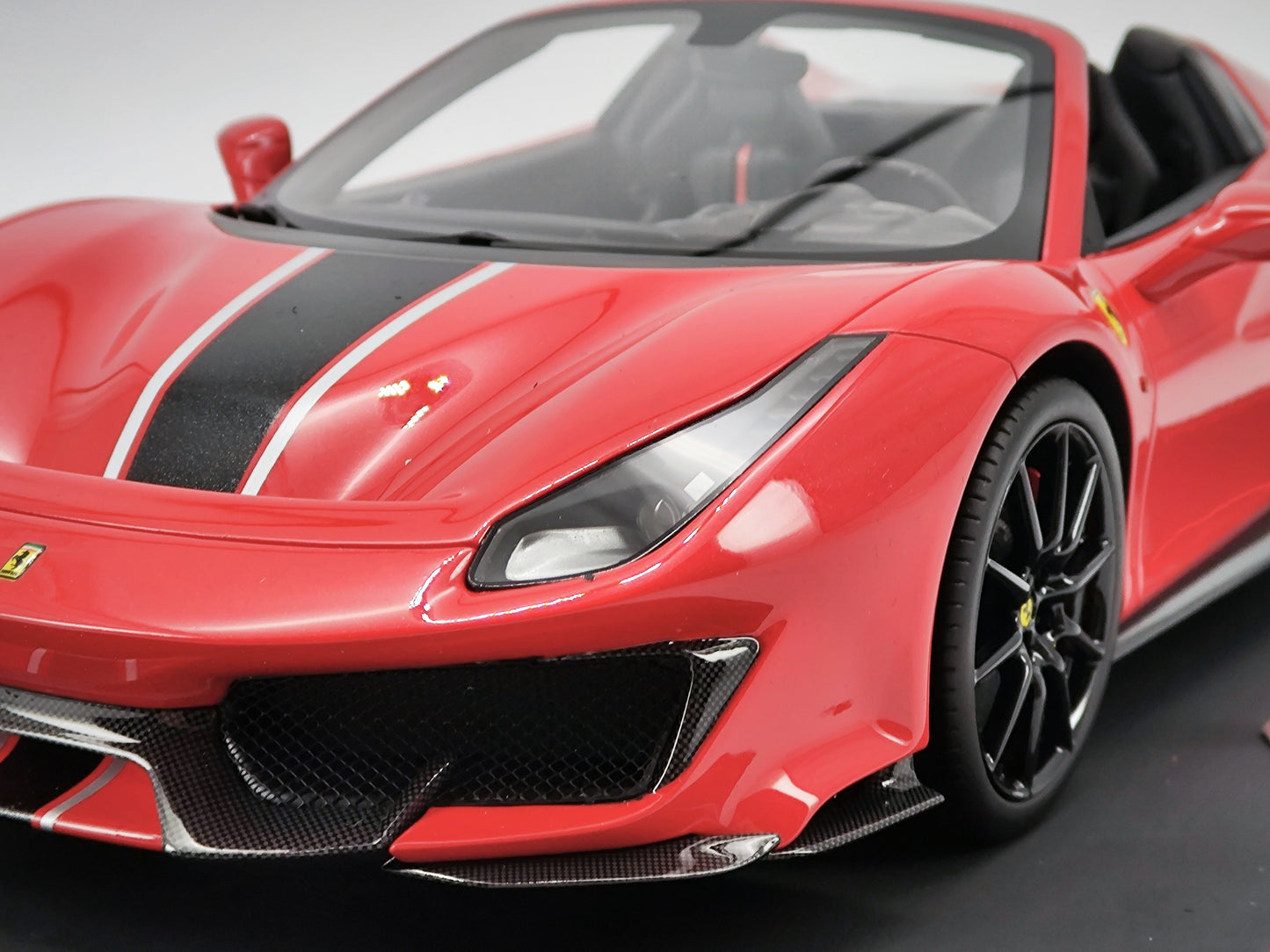 BBR 1/18 Ferrari 488 Pista Spider Standard Red Resin Car Model