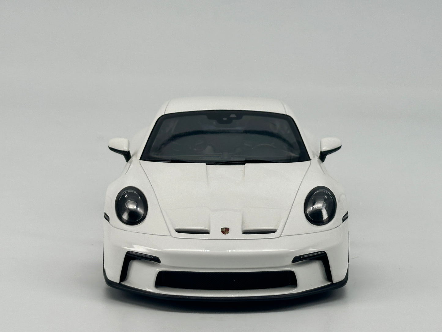 MINICHAMPS 1/18 Porsche 911 (992) GT3 TOURING 2022 Alloy Car Model
