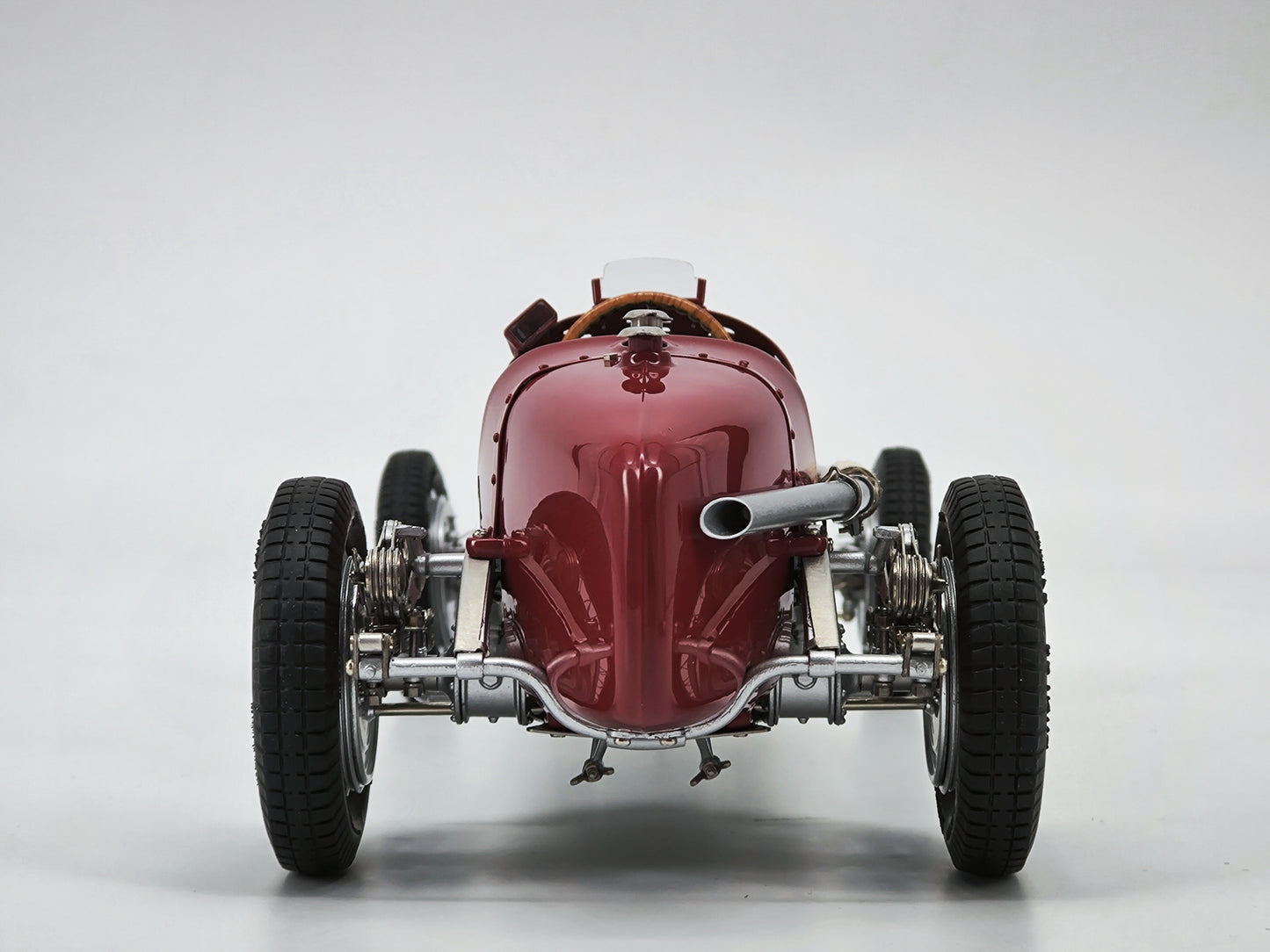 CMC 1/18 Alfa Romeo P3 Caracciola #42 Red Alloy Car Model M227