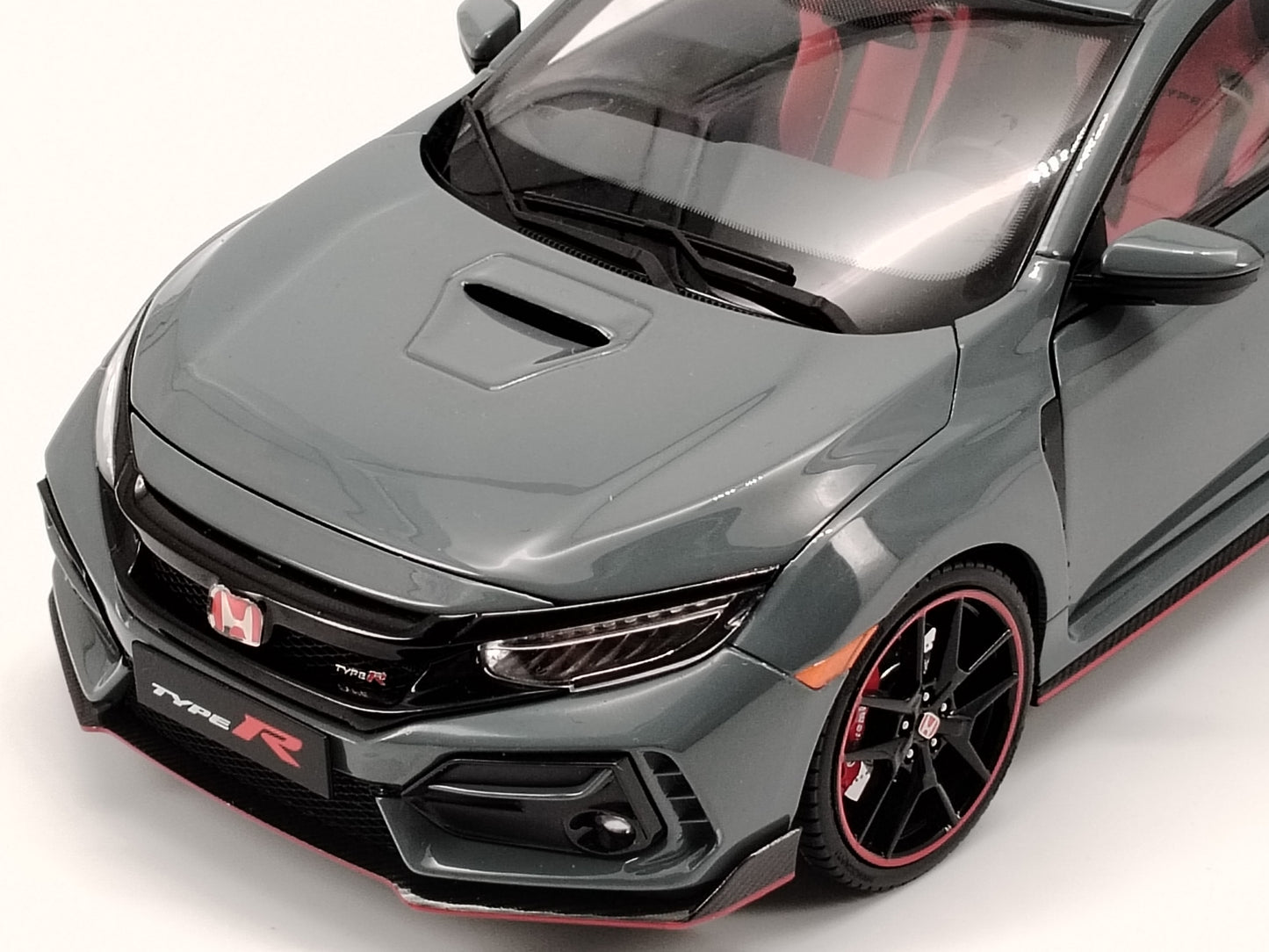LCD 1/18 Honda Civic TYPE R FK8 Gray Diecast Car Model