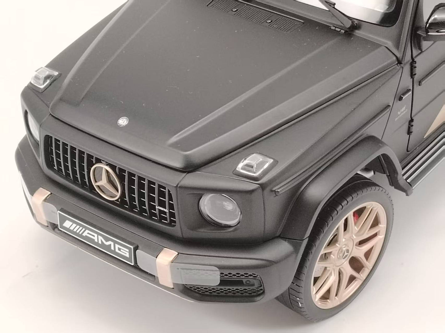 Almost Real 1/18 Mercedes-Benz AMG G63 Grand Edition Jiachen Collection Version, Black, Alloy Car Model 820805