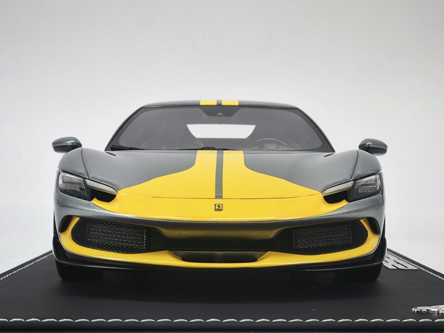 BBR 1/18 Ferrari 296 Limited Edition Car Model Ornaments