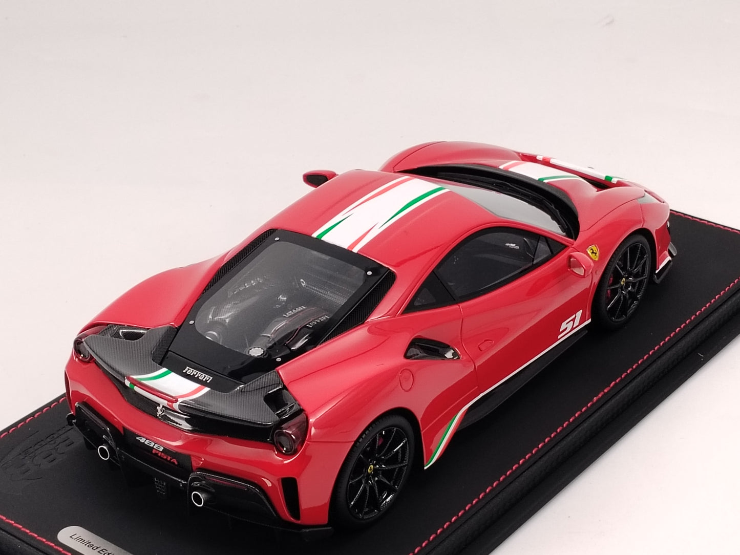 BBR 1/18 Ferrari 488 Pista Piloti 51# Standard Red Simulation Car Model