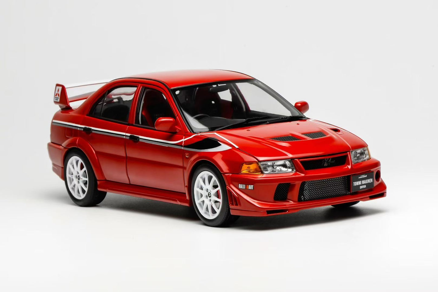 MOTORHELIX 1/18 Scale Alloy Model Mitsubishi Lancer Evolution VI (6.5)