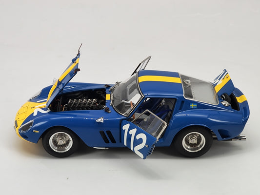 CMC 1/18 Ferrari 250GTO #112 Die-cast Model Car