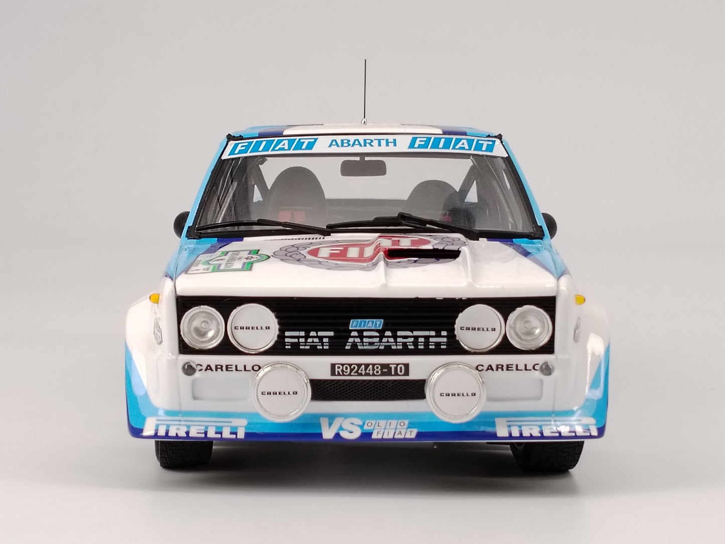 Kyosho 1/18 Fiat 131 ABARTH RALLY simulation modelcars ornaments