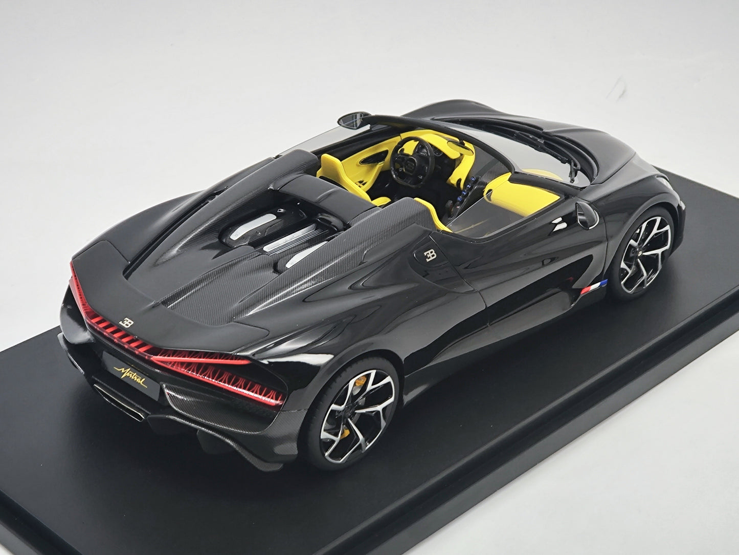 Topspeed 1/18 Bugatti W16 Mistral Black Resin Model