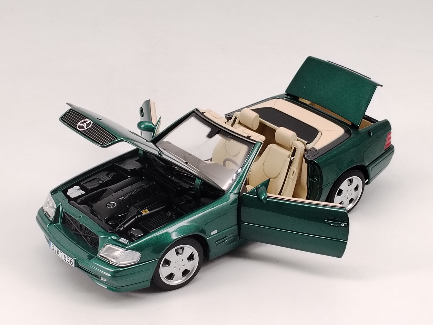 Norev 1/18 Mercedes SL500 1999 Metallic Green Alloy Full Opening Car Model