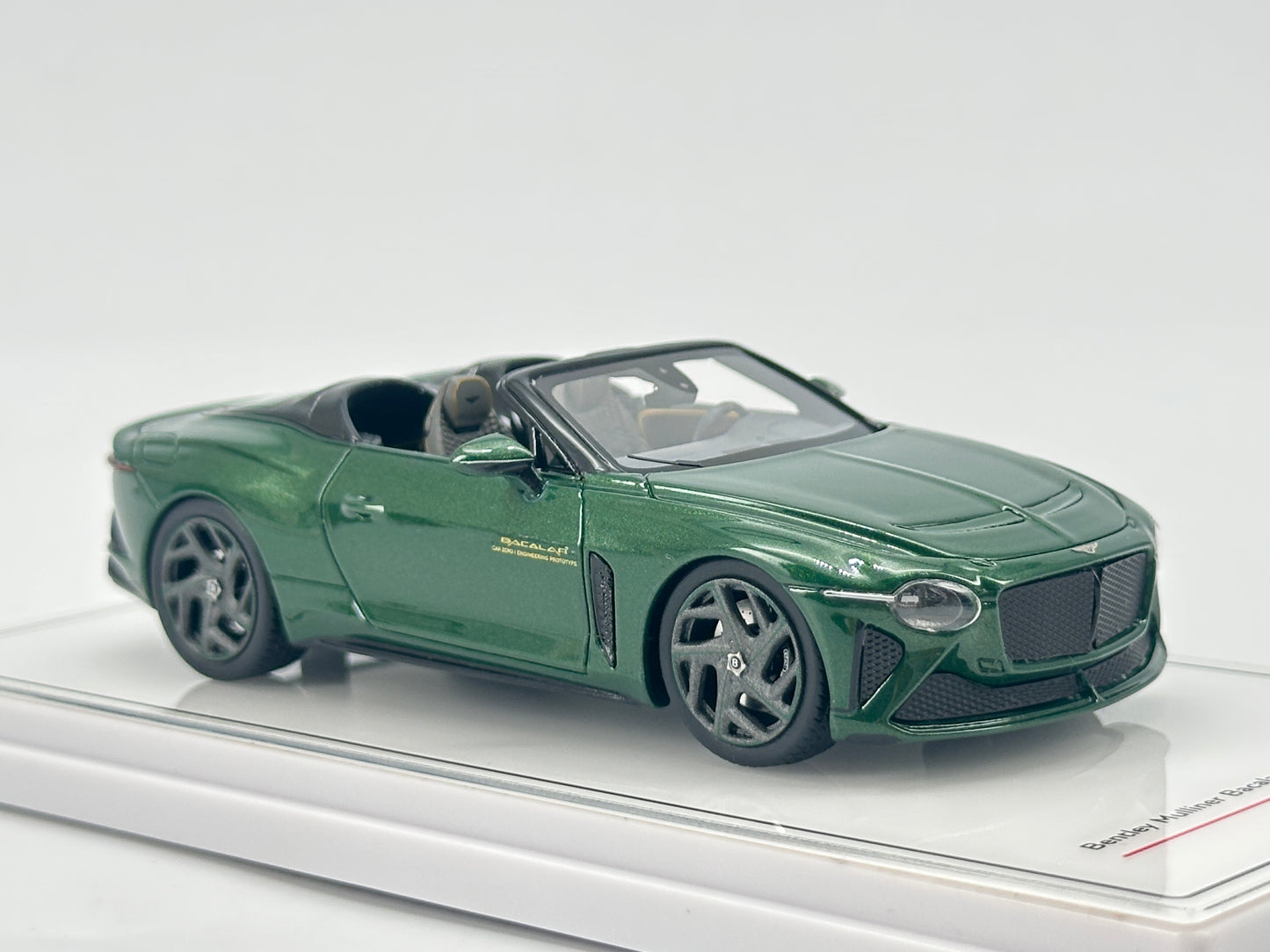 TSM 1/43 Bentley MULLINER BACALAR in Green, Simulation Model Ornament