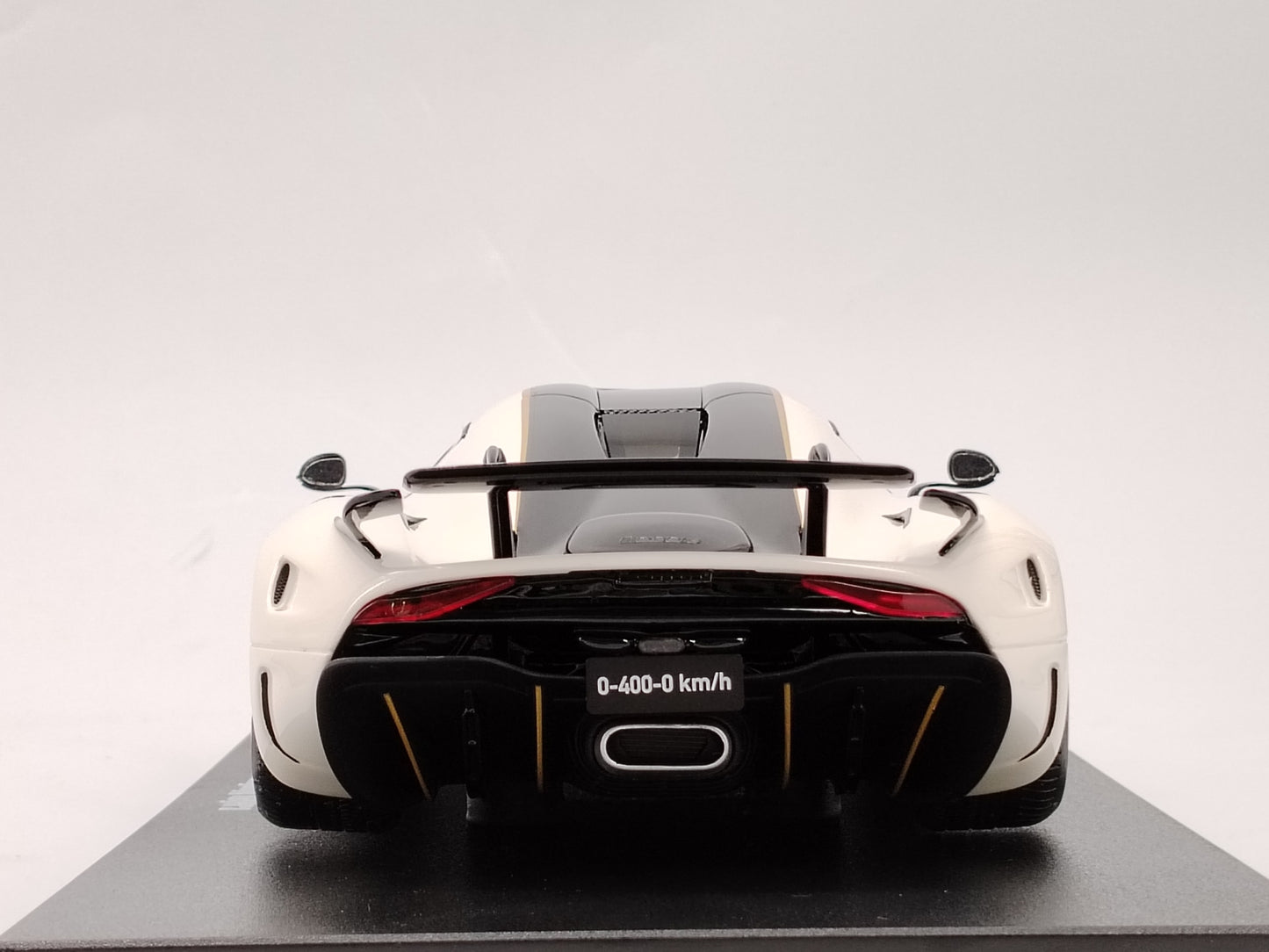 GT Spirit 1/18 Koenigsegg REGERA RECORD White Resin Car Model