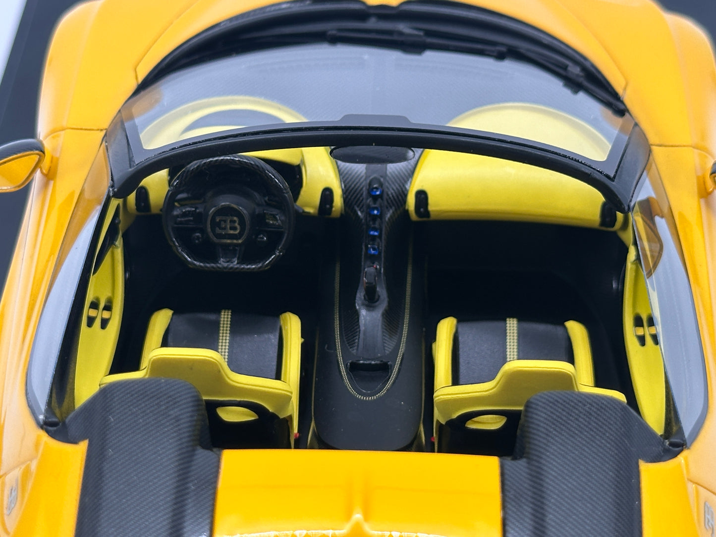 TOPSPEED 1/18 Bugatti W16 Mistral Yellow Resin Car Model