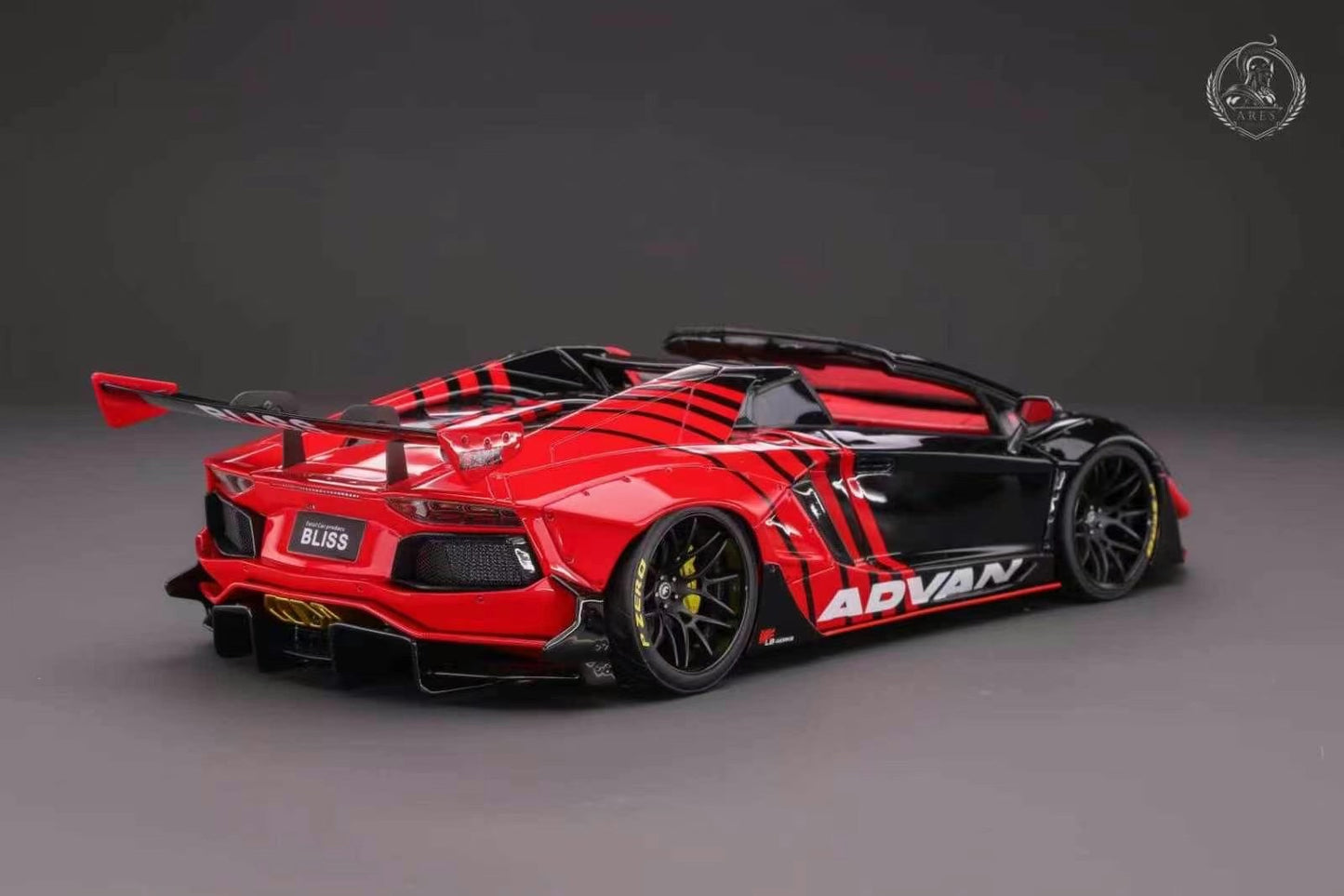 pre-sell ARES MODEL 1/18 Lamborghini Aventad 2.0 Roadster limited edition car model