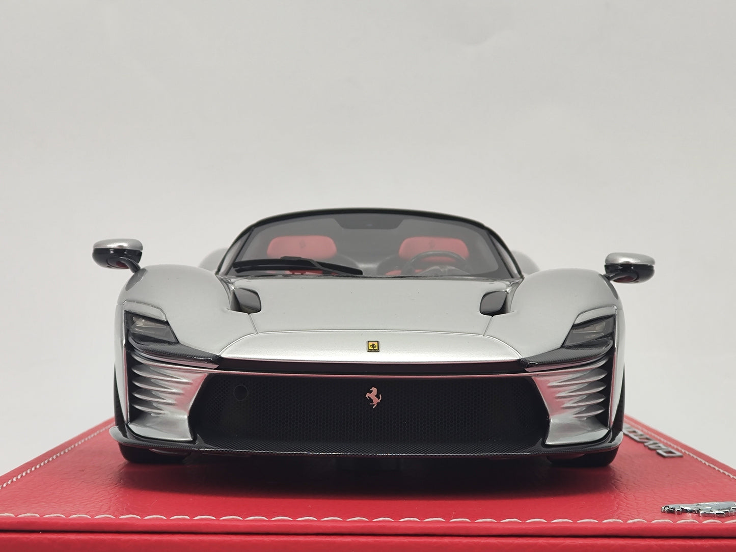 BBR 1/18 Ferrari SP3 Custom Edition Silver Limited Edition Die-cast Model Car Ornament