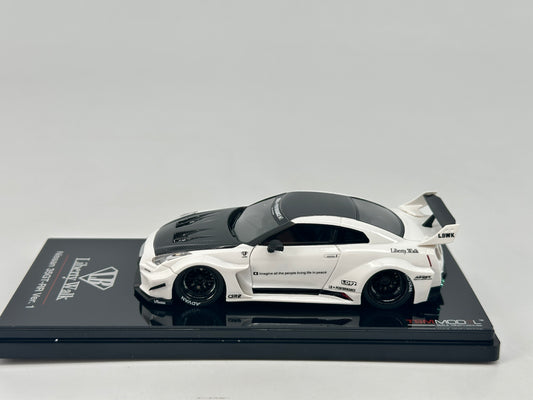 TSM 1/43 Nissan GTR R35 Nissan R35 sports car simulation car model ornaments