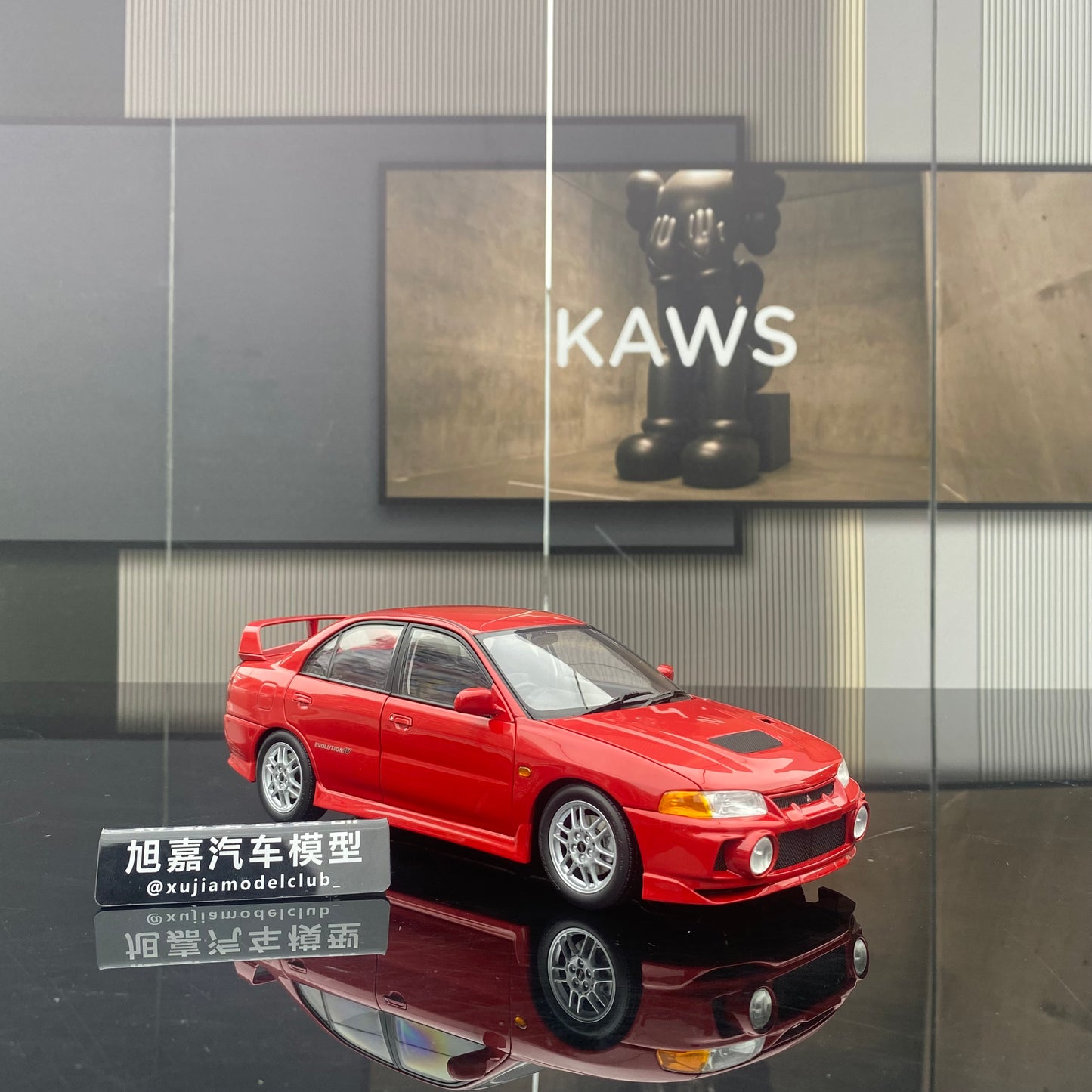 MOTORHELIX 1/18 Mitsubishi Lancer Evolution IV Palma Red Alloy Car Model