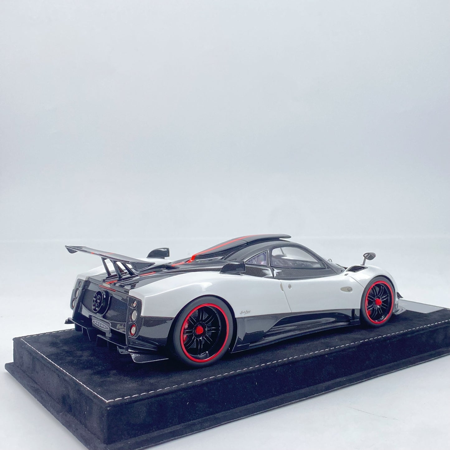 HH Model 1/18 Pagani Zonda Cinque Coupe Limited Edition Model Car