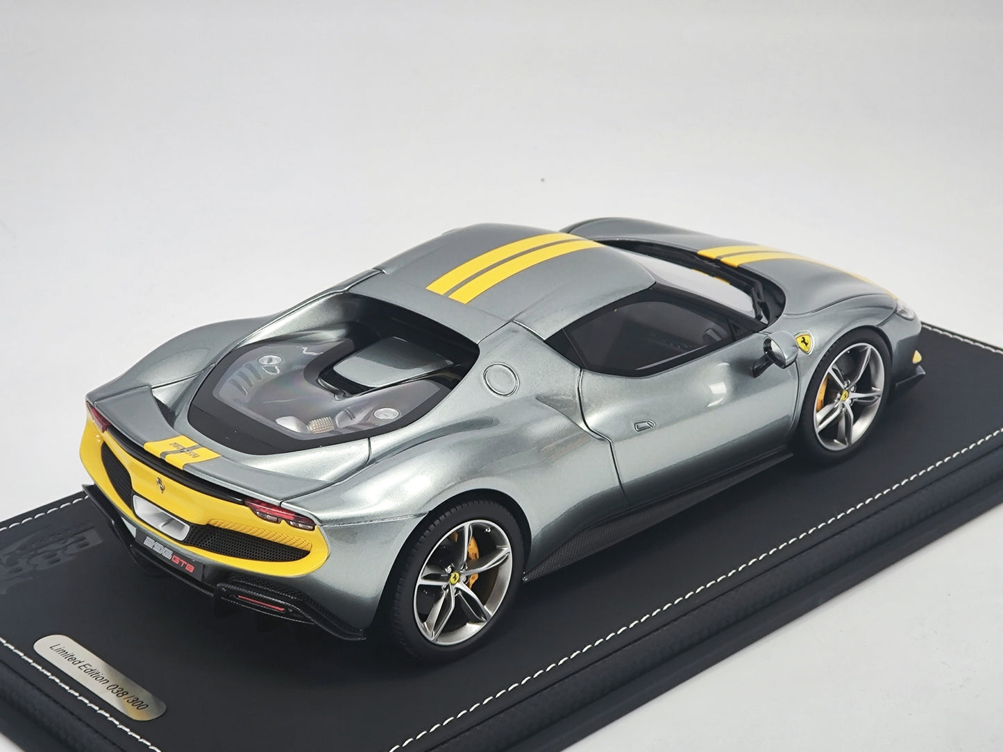 BBR 1/18 Ferrari 296 Limited Edition Car Model Ornaments