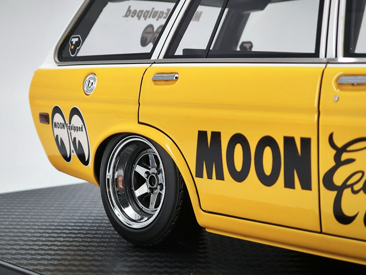 IG 1/18 Nissan Datsun 510 resin car model ornaments