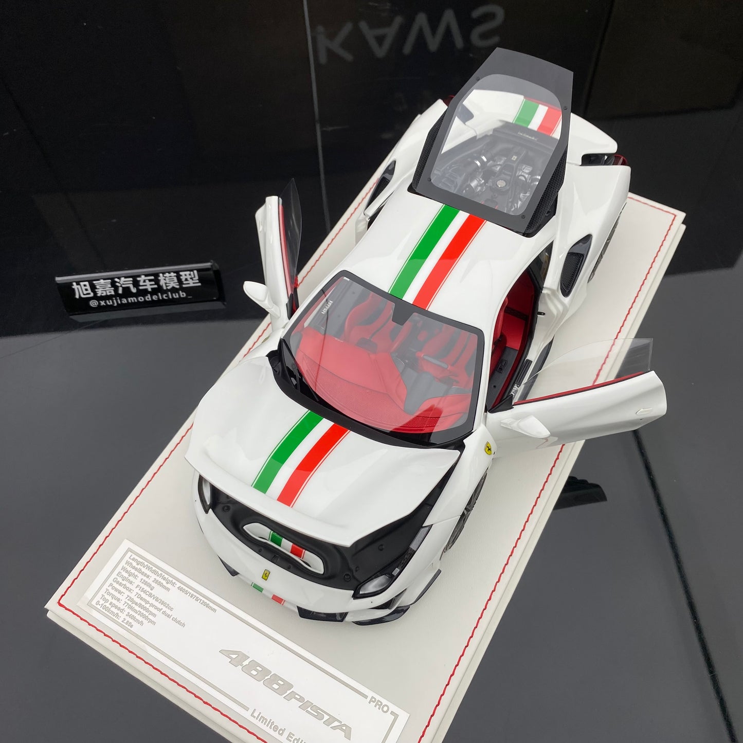 DM 1/18 Ferrari 488 pista resin fully opened fluorescent limited edition car model ornaments