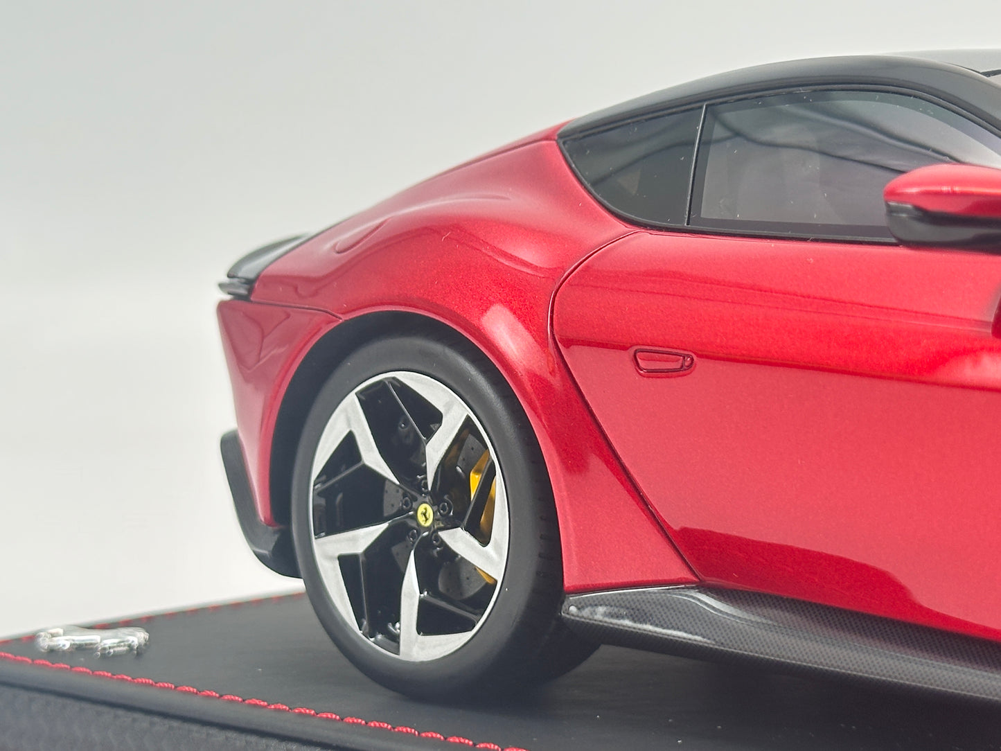 MR 1/18 Ferrari 12 Cilindri Imola Red Resin Model FE043A