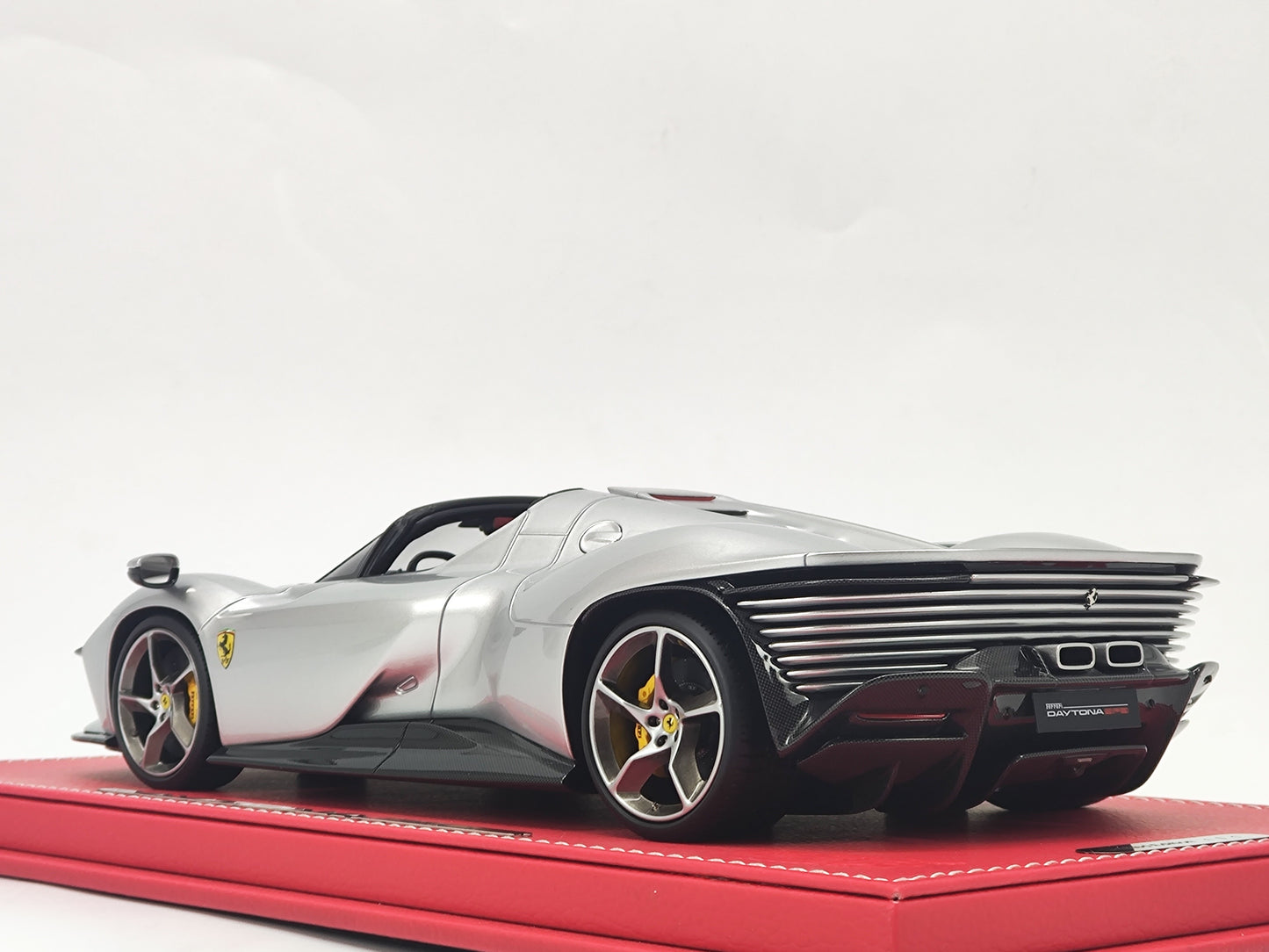 BBR 1/18 Ferrari SP3 Custom Edition Silver Limited Edition Die-cast Model Car Ornament