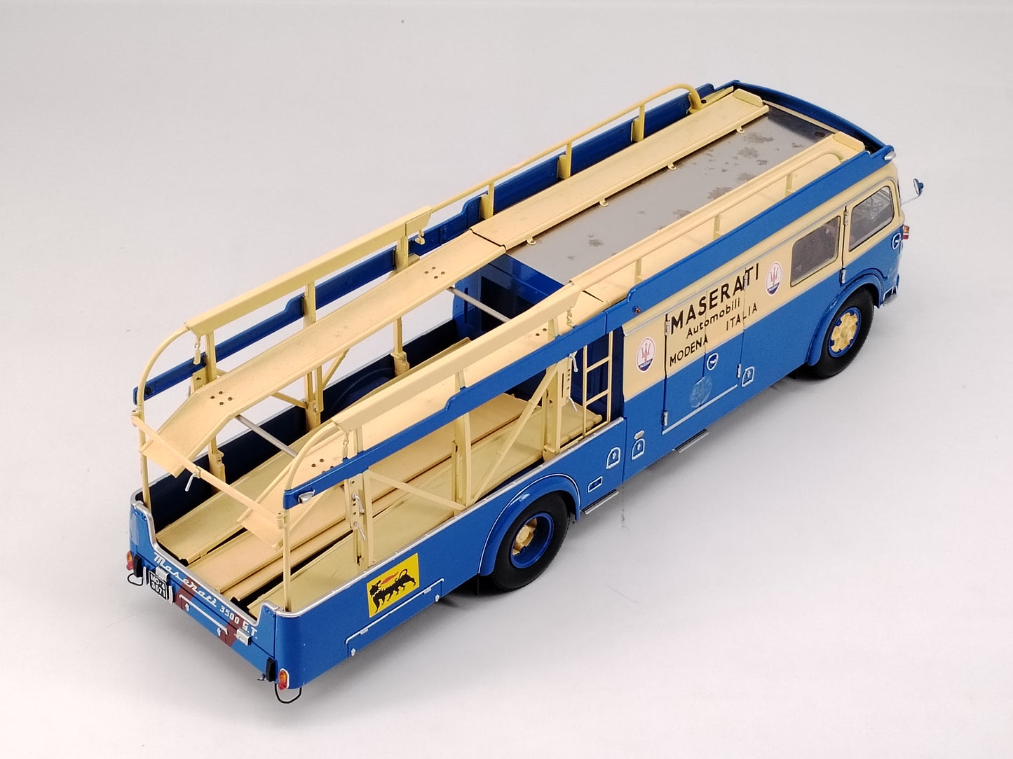 CMR 1/18 Fiat Maserati Trailer Blue Paint Diecast Model Car