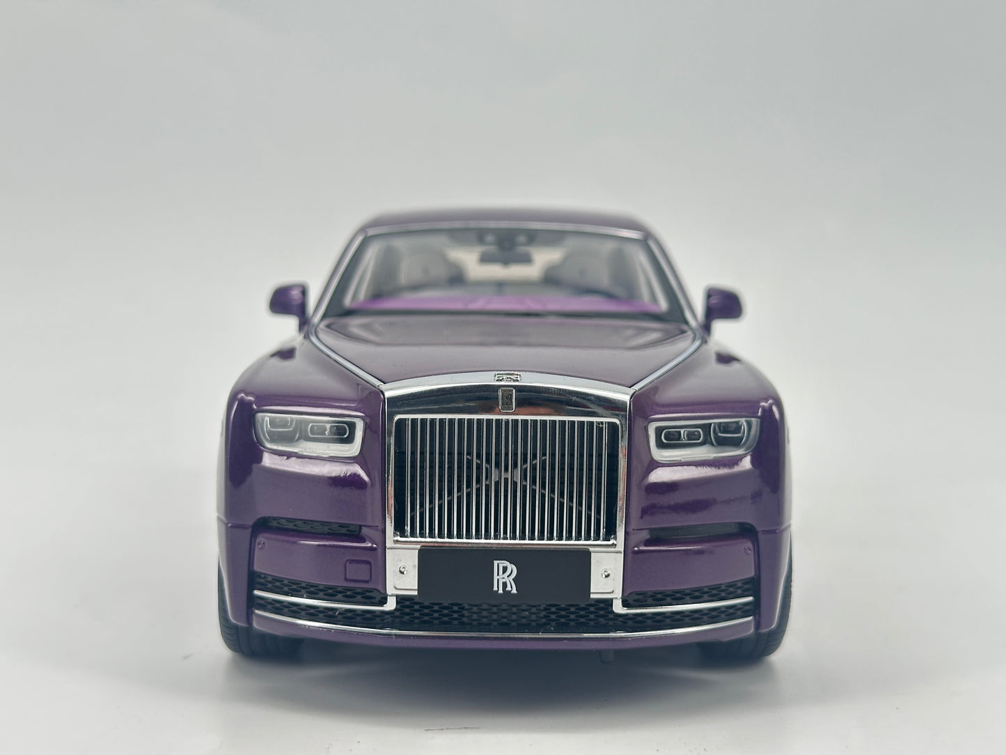 ZP 1/18 Rolls-Royce Phantom Pearlescent Purple Alloy Car Model