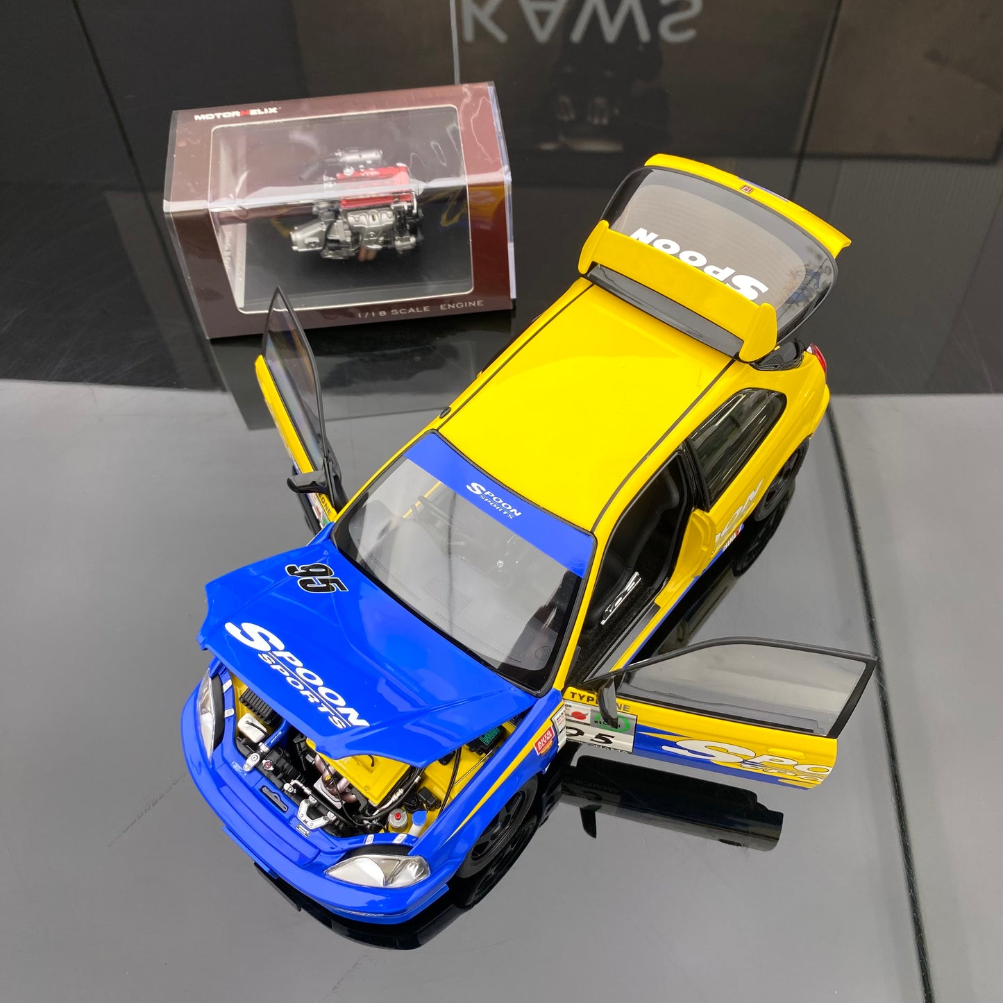 MOTORHELIX MH 1/18 Honda Civic Type R(EK9) alloy full-open simulation model