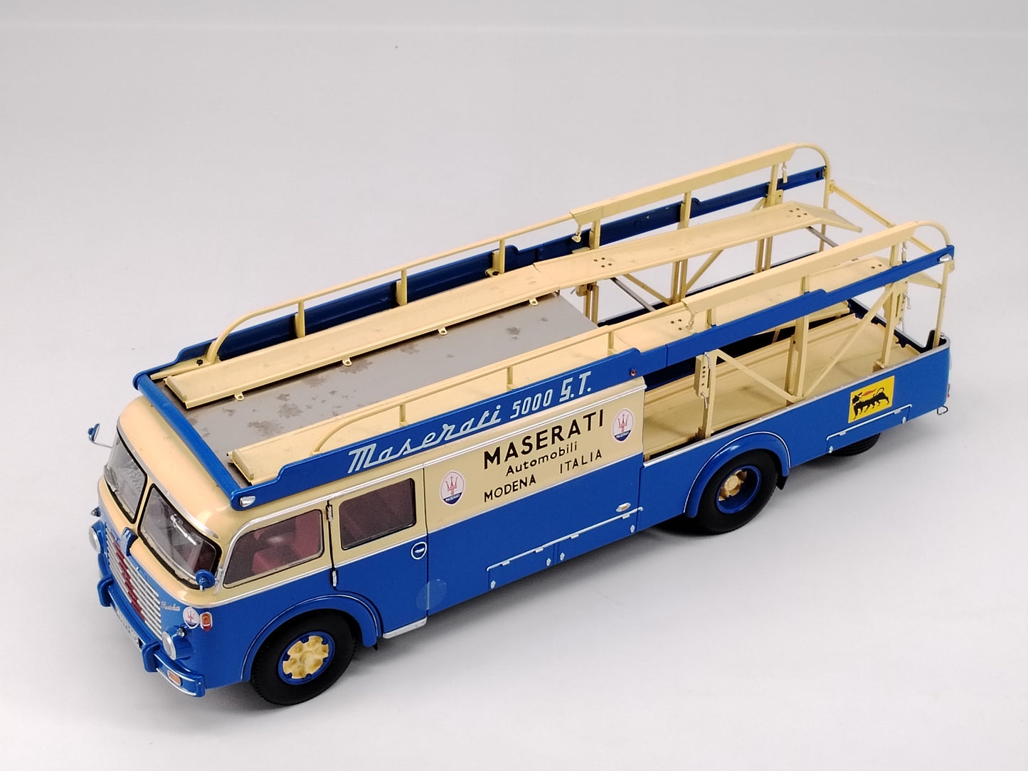 CMR 1/18 Fiat Maserati Trailer Blue Paint Diecast Model Car