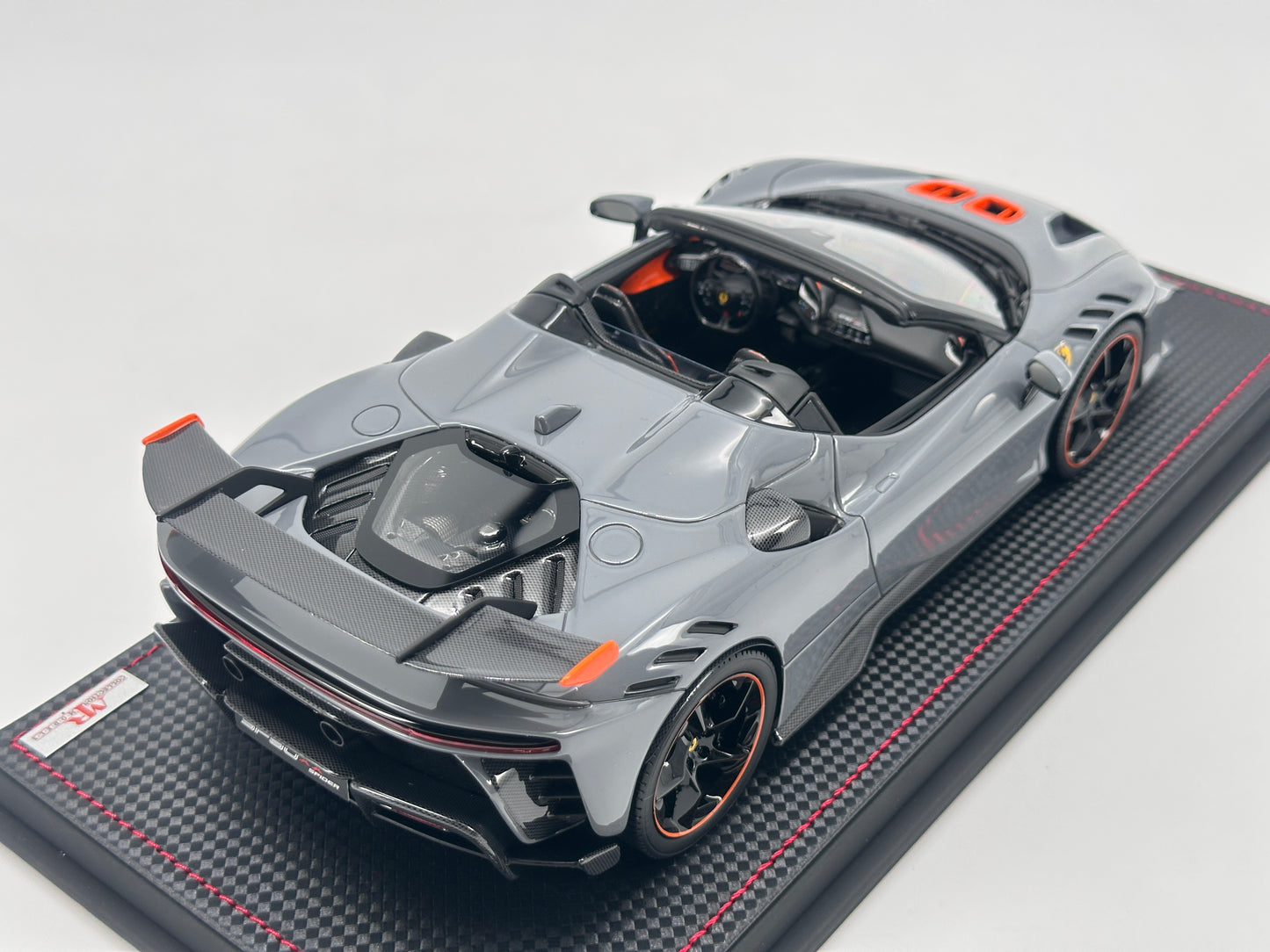 MR 1/18 Ferrari SF90 XX Stradale Nardò Gray Limited Edition Car Model FE042SE2