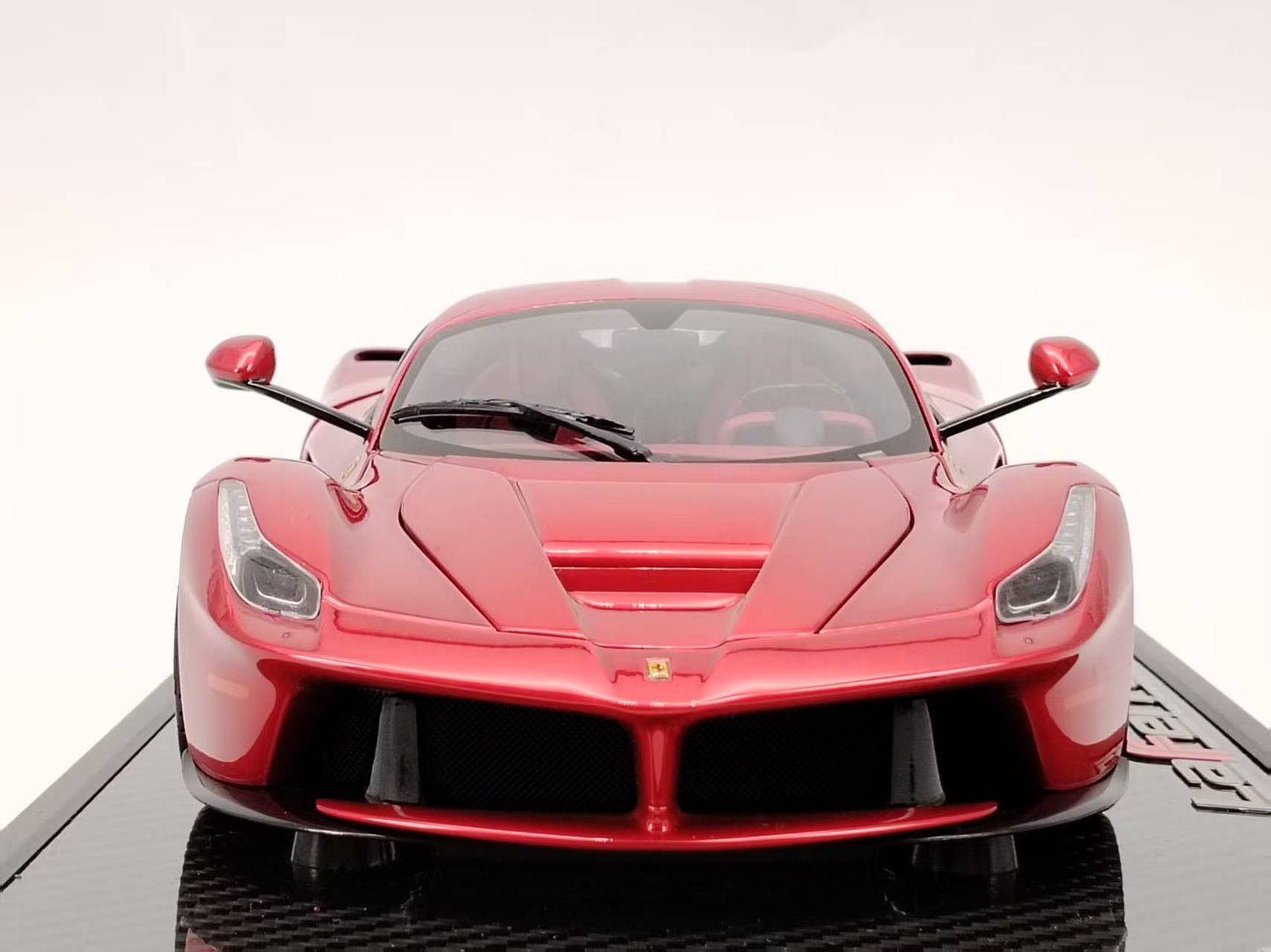 BBR 1/18 Ferrari LaFerrari Full-Opening Alloy Hamilton Carbon Base Volcano Metallic Red Alloy Car Model BBR1822H8DIE
