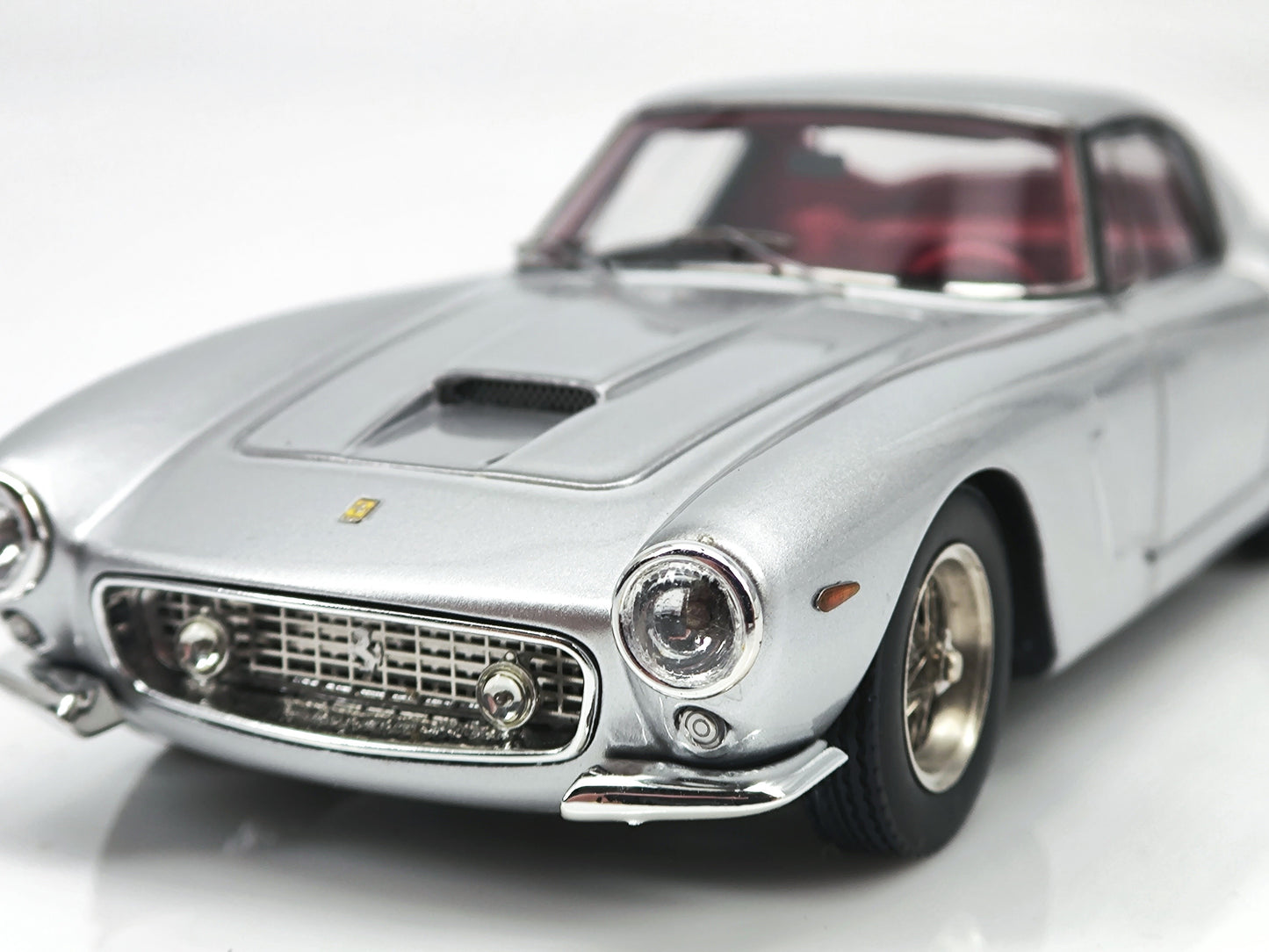 DMH 1/43 Ferrari 250SWB 1969 Simulation Car Model Ornaments